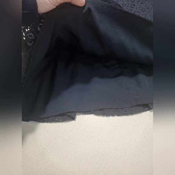 J CREW Impeccable robe en dentelle haut de gamme sans manche de longueur midi - Picture 3 of 7